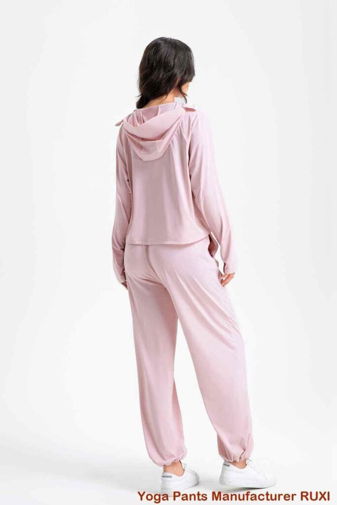 أفضل ملابس اليوغا بأسعار معقولة