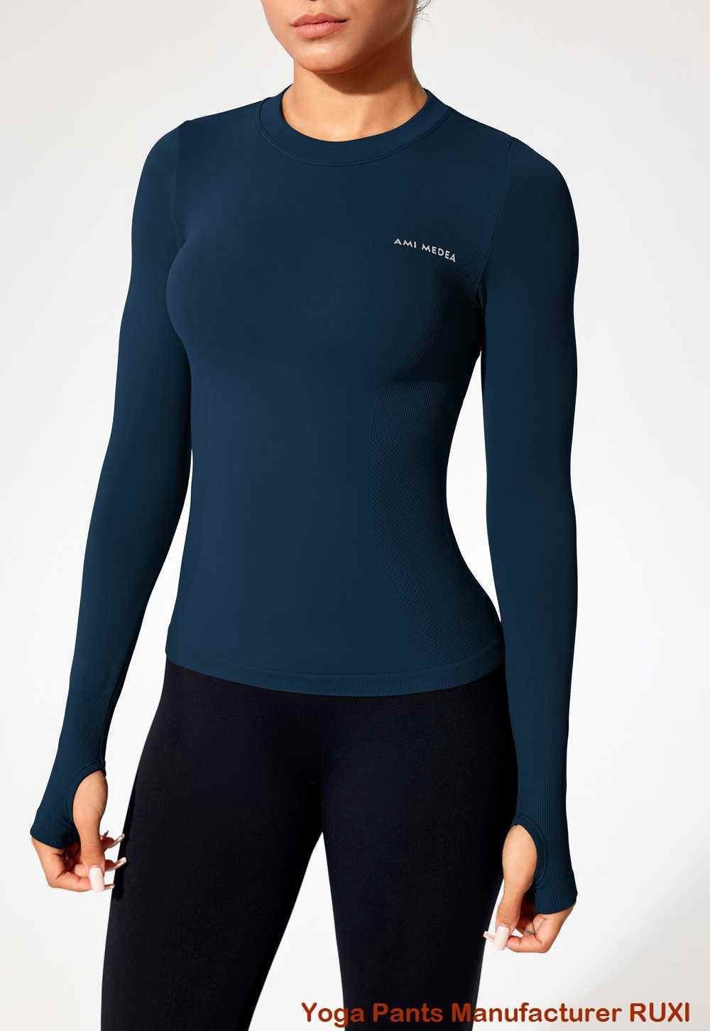 بنطال يوغا من القطن بقصّة واسعة