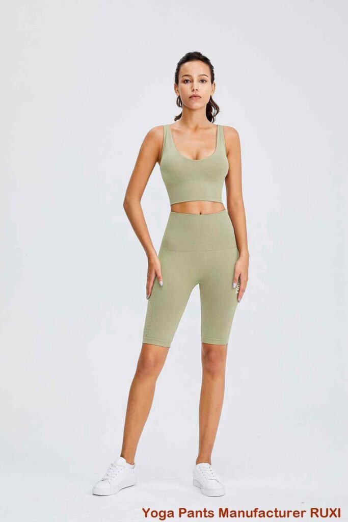 شورت رياضي بدون درزات RUXI ar2773