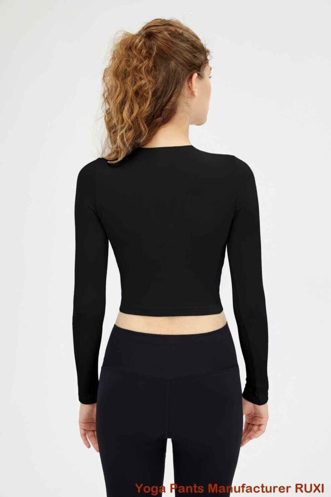 شورت الجري الرجالي من Ami Medea